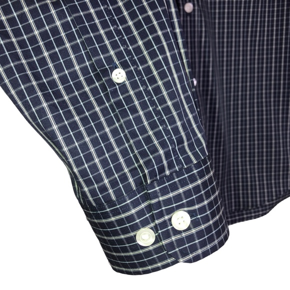 Duluth Trading Co Wrinkle Fighter Navy Blue Dress Button Down Shirt Size Medium - Picture 7 of 8